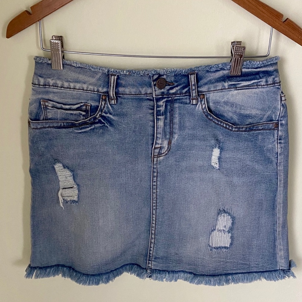 William Rast Distressed Mini